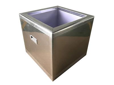 Integrated Vacuum Insulated Boxes